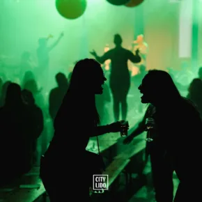 Dansen op de Tafels