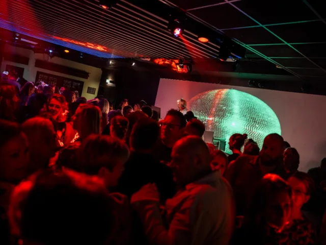 Discobal Projectie Zaal de Pelikaan